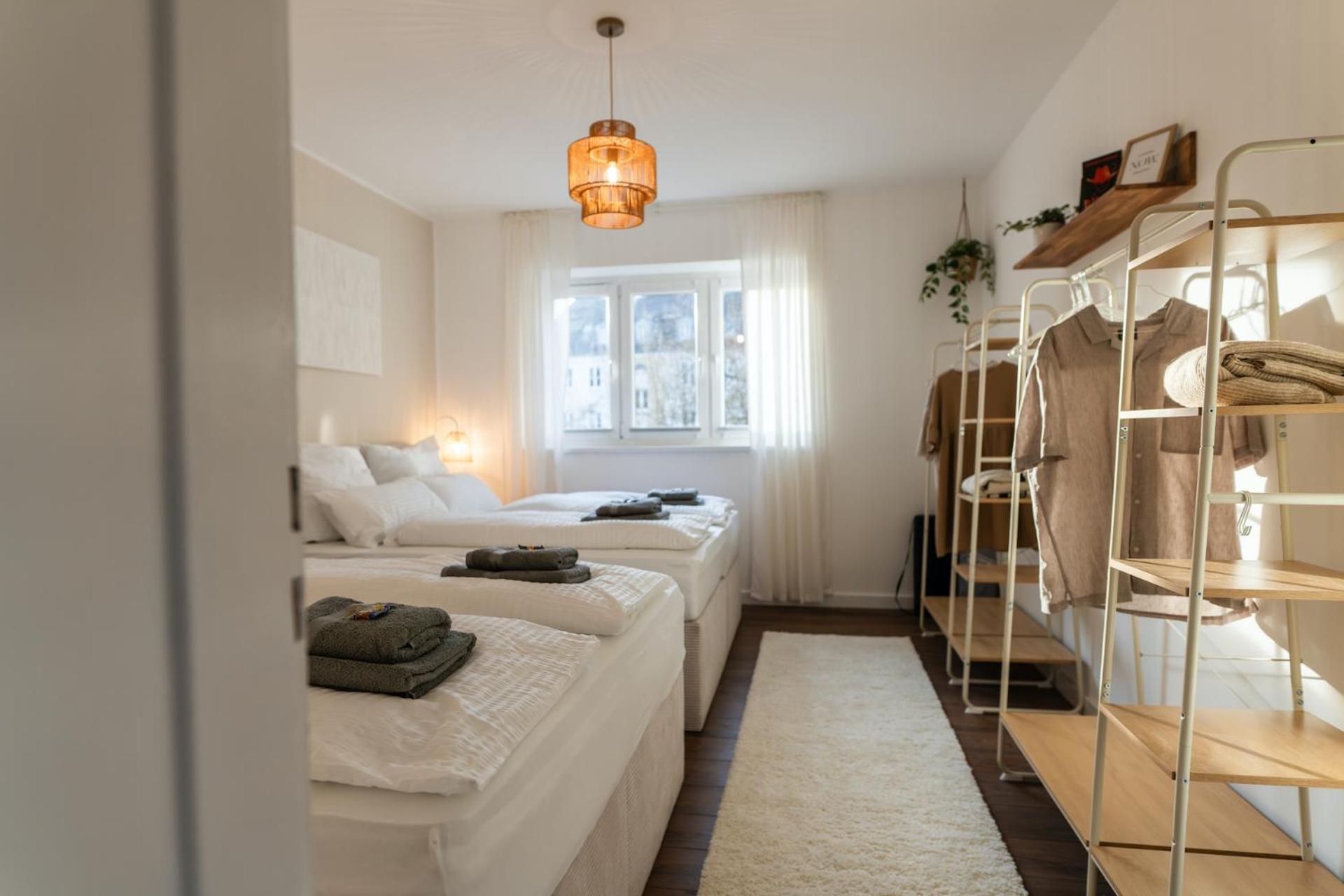 Mitten In Wolfsburg - Happyhome - 2 Zimmer, 6 Personen, Outletcenter, Autostadt, Vw-Nah, Parken Esterno foto
